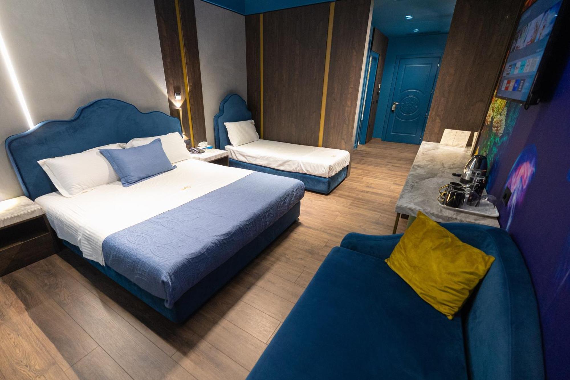 Mustafa Suites فلورا الغرفة الصورة