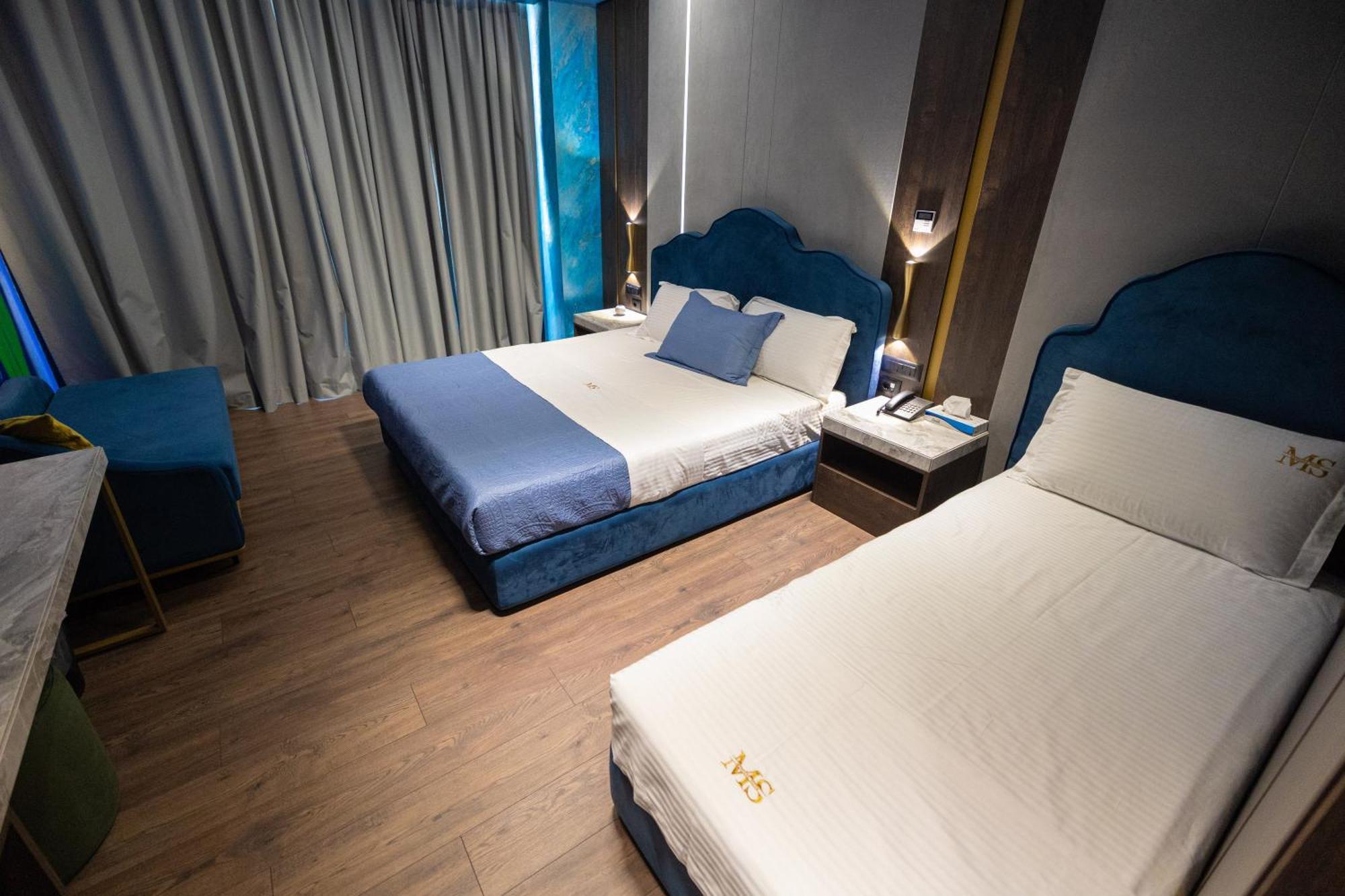 Mustafa Suites فلورا الغرفة الصورة
